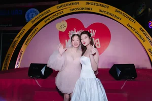 Tran Ngoc Vang and Kaity Nguyen Spark Chemistry at Movie Premiere - image 4