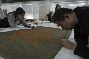 Inside the Ancient Relic Restoration Lab of the Forbidden City - image 1