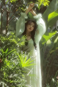 Elegant Portrait Photography Collection: Ji Xiang Xiang in YiTuYu Art Language Vol.8238 – Sophisticated Fashion and Timeless Aesthetic Beauty - image 19