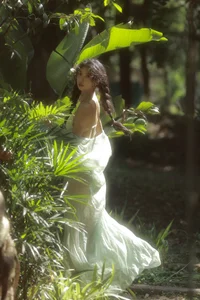 Elegant Portrait Photography Collection: Ji Xiang Xiang in YiTuYu Art Language Vol.8238 – Sophisticated Fashion and Timeless Aesthetic Beauty - image 23