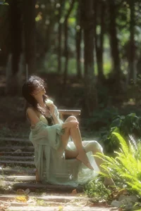 Elegant Portrait Photography Collection: Ji Xiang Xiang in YiTuYu Art Language Vol.8238 – Sophisticated Fashion and Timeless Aesthetic Beauty - image 20
