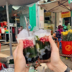 7 Must-Try Street Foods in Phan Thiet: Delicious and Budget-Friendly Snacks - image 2