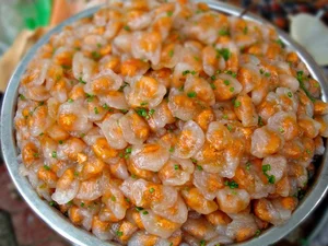 7 Must-Try Street Foods in Phan Thiet: Delicious and Budget-Friendly Snacks - image 1