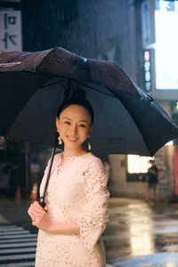 Decoding the Elegant and Sophisticated Fashion Style of Truong Ho Phuong Nga - image 2