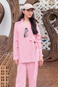 Decoding the Elegant and Sophisticated Fashion Style of Truong Ho Phuong Nga - image 5