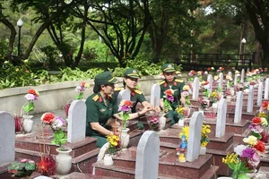 Honoring Tradition: The Vital Role of Women in the Military and Veteran Tributes - image 2