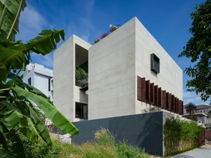 Climate-Adaptive Architecture: Innovative Home Designs Tailored to Local Weather - image 3