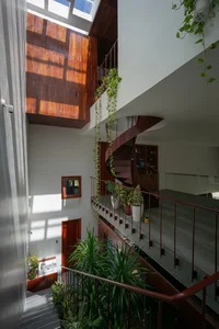 Climate-Adaptive Architecture: Innovative Home Designs Tailored to Local Weather - image 5