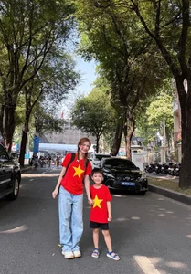 Celebrities Join Massive Crowds on the Streets for Military Parade - image 2