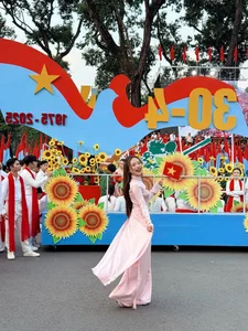 Celebrities Join Massive Crowds on the Streets for Military Parade - image 8