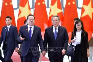 Vietnam and China: Strengthening Diplomatic Ties and Historic Neighborly Relations - image 7