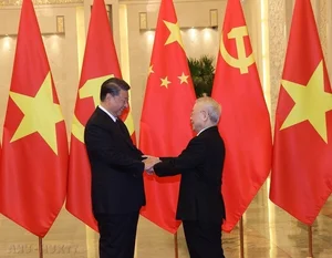 Vietnam and China: Strengthening Diplomatic Ties and Historic Neighborly Relations - image 0