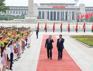 Vietnam and China: Strengthening Diplomatic Ties and Historic Neighborly Relations - image 3