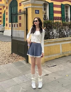 Exploring the Chic and Youthful Schoolgirl Fashion Style of Miss Mai Phuong - image 2