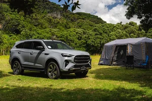Isuzu mu-X 2025 Set for Vietnam Arrival: Price Increases But Demand Remains High - image 2
