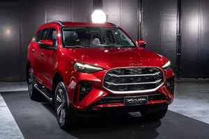 Isuzu mu-X 2025 Set for Vietnam Arrival: Price Increases But Demand Remains High - image 11