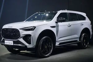 Isuzu mu-X 2025 Set for Vietnam Arrival: Price Increases But Demand Remains High - image 9