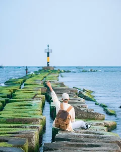 Hai Duong Rock Beach: The Untouched Check-in Destination for Youth in Hue - image 1