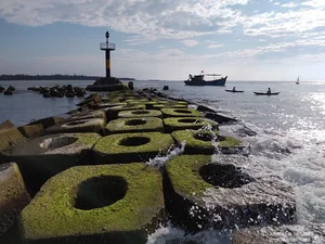 Hai Duong Rock Beach: The Untouched Check-in Destination for Youth in Hue - image 4