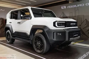 Toyota Land Cruiser FJ Teased for Vietnam Launch with Expected Price of 1.2 Billion VND - image 5