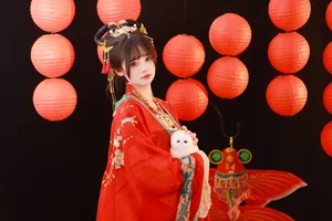 Contemporary Visuals: YiTuYu Art Language Vol.5672 with Shi Shi Shi Wo Han Han - image 4