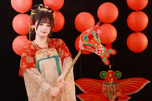 Contemporary Visuals: YiTuYu Art Language Vol.5672 with Shi Shi Shi Wo Han Han - image 5