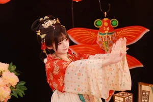 Contemporary Visuals: YiTuYu Art Language Vol.5672 with Shi Shi Shi Wo Han Han - image 29