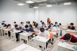 FPT University Scholarship Essay Exam: Inspiring Creativity and Critical Thinking in Future Leaders - image 1