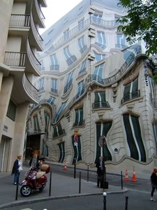 Mind-Bending Surreal Photos That Look Fake But Are 100% Real - image 4