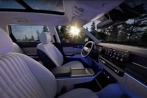 Kia Carens Clavis EV: Redefining Sustainable Family Travel in Asia - image 6