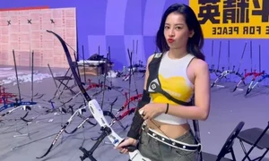 Chi Pu Stuns with Incredible Archery Skills in China - image 0
