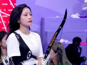 Chi Pu Stuns with Incredible Archery Skills in China - image 7