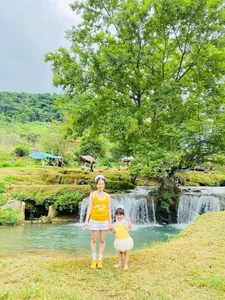 Cooling Off at Ban Mon Stream in Moc Chau - image 1