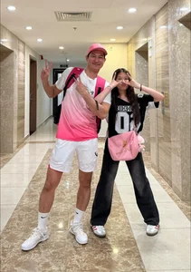 Huy Khanh's 13-Year-Old Daughter Shines with Confidence on the Fashion Catwalk - image 2