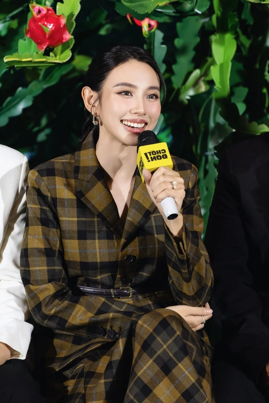 Thuy Tien Embraces Bold New Role as a Feisty Livestreamer Breaking Her Pageant Queen Image