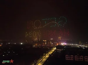 Get on Hanoi 2024: Spectacular Drone Light Show and Cultural Festival in Tay Ho District - image 4