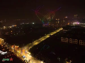 Get on Hanoi 2024: Spectacular Drone Light Show and Cultural Festival in Tay Ho District - image 2