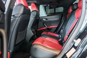 Maserati Ghibli Resale Trends: Analyzing the 5 Billion VND Price Cut in Vietnam's Used Car Market - image 4