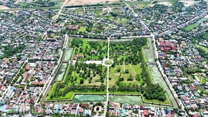 The Solemn Mass Grave of Thousands in Vietnam’s Most Heavily Bombed Province - image 1