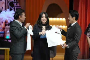 People’s Artist Ta Minh Tam and His Beautiful Daughter’s TV Debut - image 5