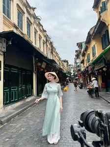 Vietnamese Stars Weekly: Huyen Lizzie's Chic Outfits and Thanh Huong's Project - image 23
