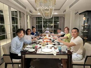 Chi Bao's Son Pham Gia Cat Graduates Law School with Stunning Visuals - image 6