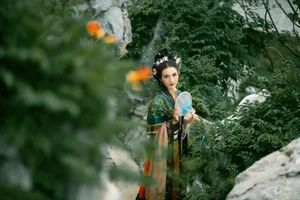 YiTuYu Art Language Vol.4828 Bai Xue Portrait Photography Gallery - image 11