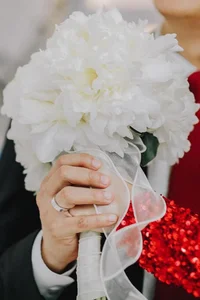 Thanh Hang Shines in Gorgeous Sequined Ao Dai for Her Wedding Day - image 1