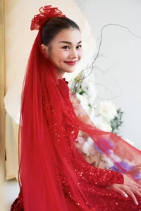 Thanh Hang Shines in Gorgeous Sequined Ao Dai for Her Wedding Day - image 5