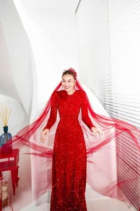 Thanh Hang Shines in Gorgeous Sequined Ao Dai for Her Wedding Day - image 6