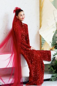 Thanh Hang Shines in Gorgeous Sequined Ao Dai for Her Wedding Day - image 8