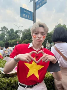 Vietnamese Celebrities Join Nationwide Celebrations for April 30th Liberation - image 6