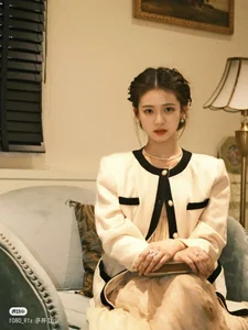 99+ Powerful Female CEO Styles: Elegance, Authority, and Luxury - image 5