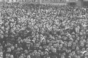 Rare Historical Photos: Everyday Life in the Soviet Union in 1945 - image 3